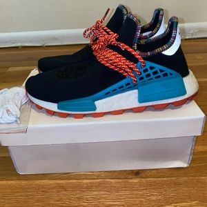 ADIDAS ND HU - PHARRELL INSPIRATION PACK
BLACK